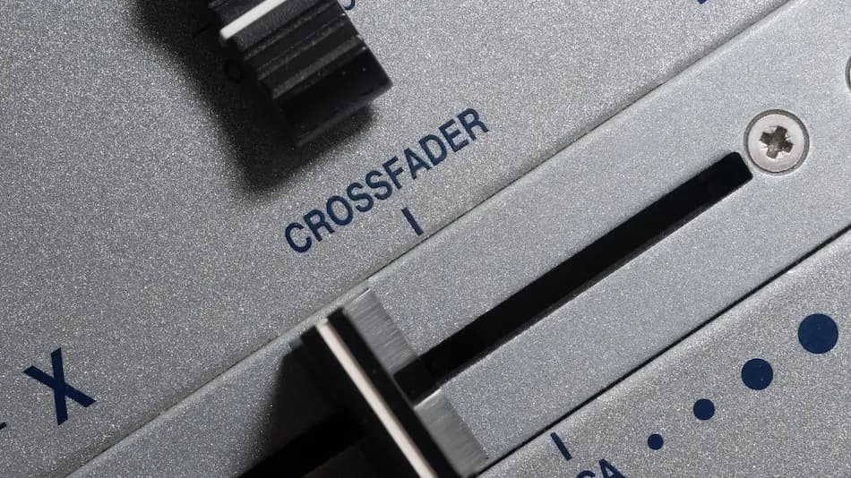 crossfader-switch