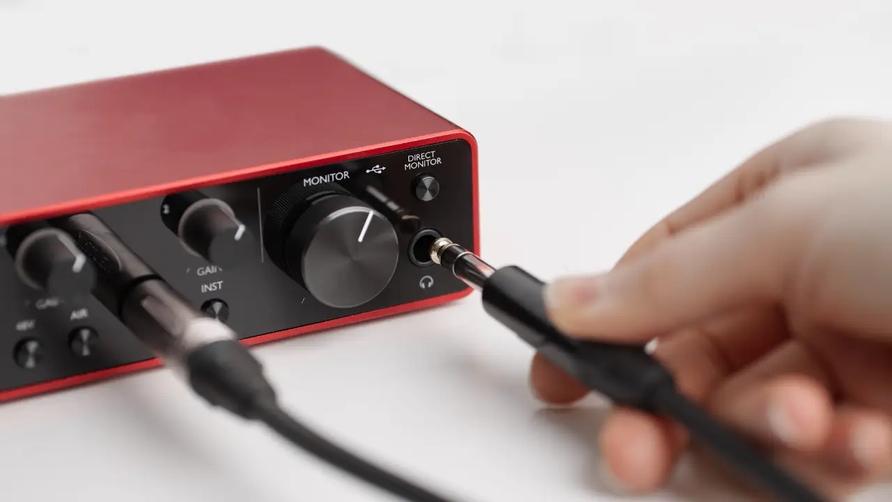connecting-to-audio-intreface