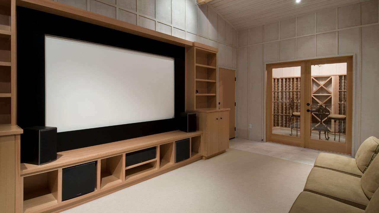 large-home-theatre-space